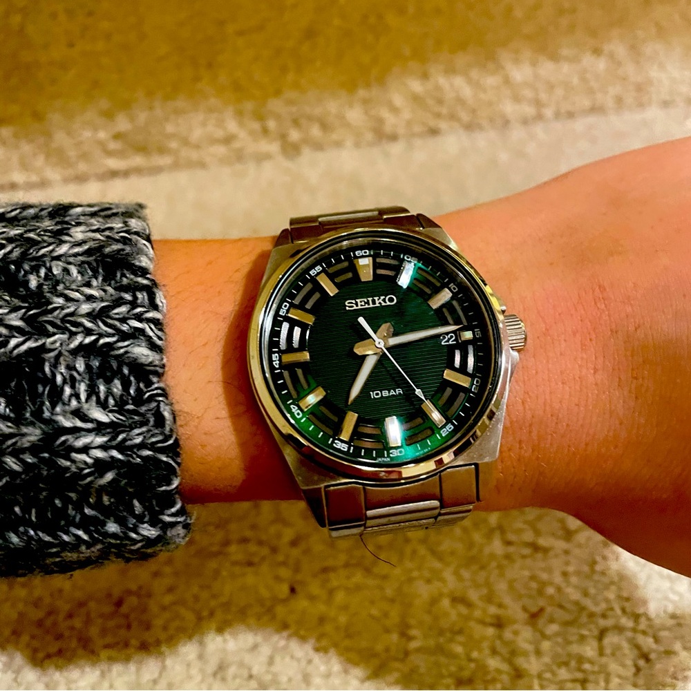 Seiko Men’s Analog Essentials Stainless Steel Bracelet Watch 40mm, Green Face